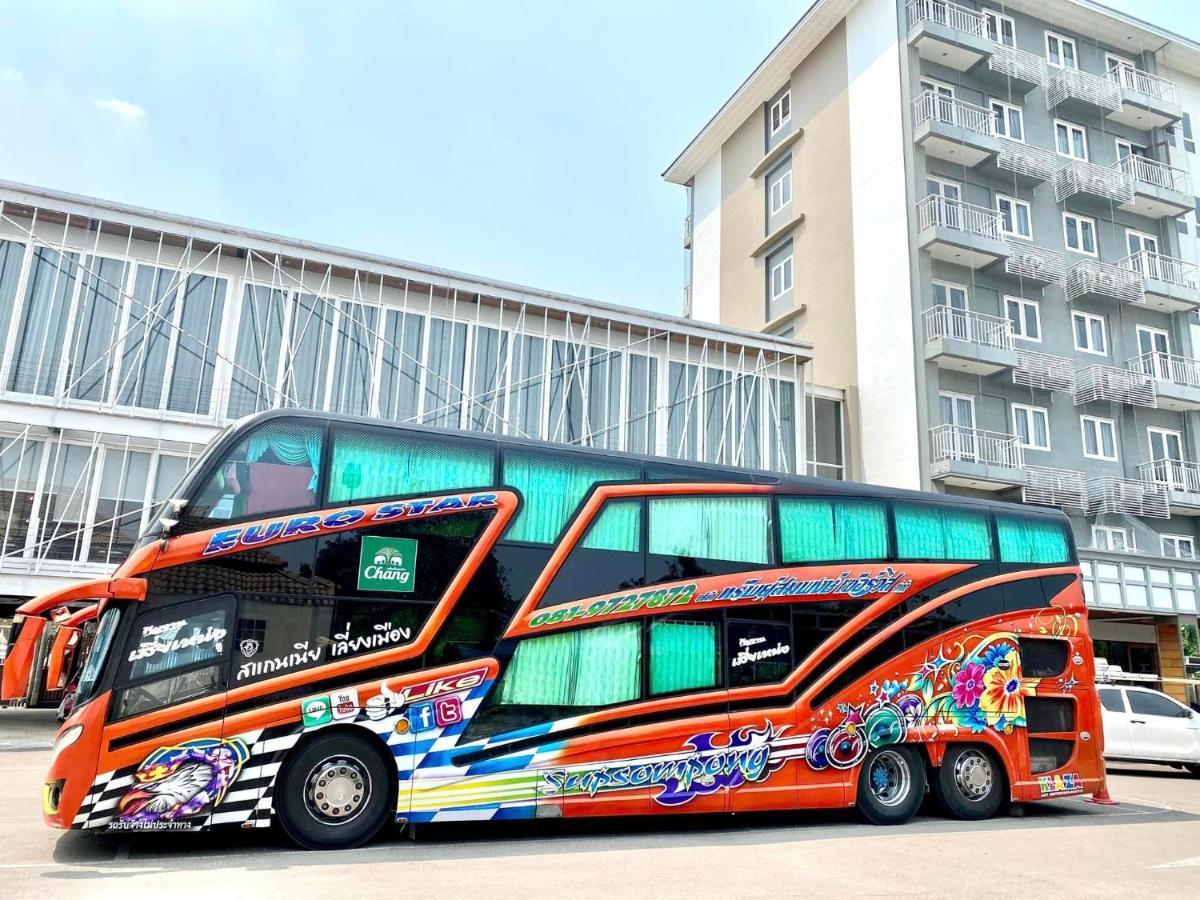Tai-Shan Suites Ratchaburi Esterno foto